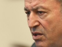 HULUSİ AKAR - Bakan Akar ve komutanlar sınırın sıfır noktasında