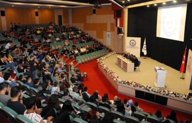 'Cumhuriyet'in Beş Ciheti' Paneli ADÜ'de Gerçekleştirildi