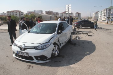 Elazığ'da Trafik Kazası Açıklaması 1 Yaralı