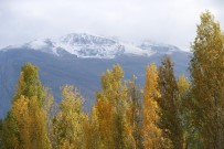 YAĞAN - Ergan Dağı'nın Yüksek Kesimlerine Kar Yağdı