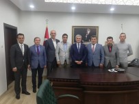 CEMAL ÖZDEMIR - Gazeteciler Ankara Görev Yapan Bürokratları  Ziyaret Etti