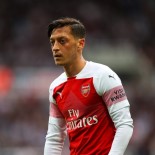 LIVERPOOL - Mesut Özil'in Kupa Performansı İngiliz Basınında Geniş Yer Buldu