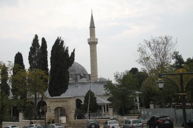 Tarihi Rüstem Paşa Camii İlk Günkü İhtişam Ve Estetiğine Kavuştu