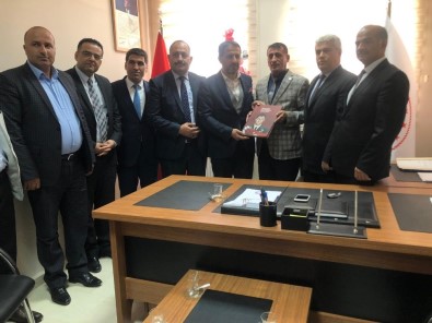 AK Parti Heyetinden Başkan Adıyaman'a Ziyaret