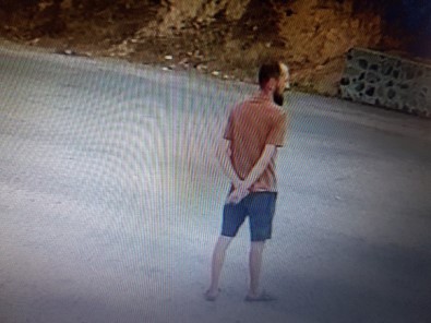 Çanakkale'deki Sözde Çevrecilerin Hırsızlık Anları Kameraya Yansıdı