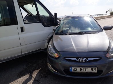 Ceyhan'da Kaza Açıklaması 2 Yaralı