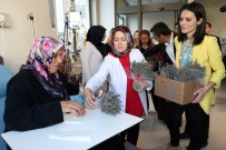 KEMOTERAPI - Kanser Hastalarına Moral Verdiler