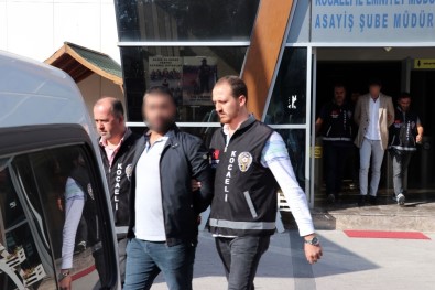 Kocaeli'de Genç Çifti Evinde Gasp Eden Sahte Polisler Yakalandı