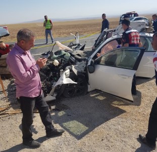 Okula Giden Öğretmenler Kaza Yaptı Açıklaması 1 Ölü, 1 Yaralı