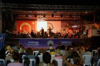 KEMANCı - Rus-Türk Günlerinde Büyükşehir Senfoni Orkestrası Sahne Aldı