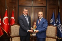 BURSA BÜYÜKŞEHİR BELEDİYESİ - Rusya Başkonsolosu Fotofest İçin Geldi