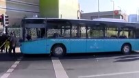 MAHKEME HEYETİ - Üsküdar'da 3 Kişinin Öldüğü Otobüs Kazası Davasında Karar Çıktı
