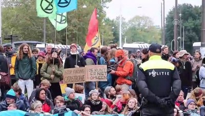 Hollanda'da İklim Protestocularının İşgal Eylemleri