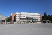 ORTAÖĞRETİM - Niğde Belediyesi Meslek Edindirme Kursları Devam Ediyor