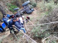 TAHKİKAT - Traktörle 15 Metreden Uçtu, Yaralı Olarak Kurtuldu