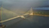 GÖKKUŞAĞI - Yavuz Sultan Selim Köprüsü Gökkuşağına Büründü