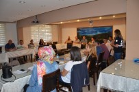 SOKAK HAYVANLARI - Yunusemre'de İlk Yardım Eğitimleri Sürüyor