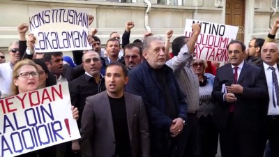 Azerbaycan'da Muhalifler Gösteri Düzenledi