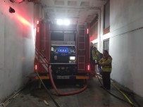 İKITELLI - Başakşehir AYKOSAN'da İş Yerinde Korkutan Yangın