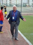 YUSUF ŞAHIN - Futbolcusunu Döven Başkan Hacı Yusuf Şahin Açıklaması