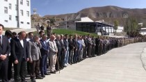 İDRIS AKBıYıK - Hakkari'de Şehit Asker İçin Tören