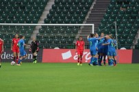 DOMİNİKA - Kadınlar Avrupa Futbol Şampiyonası Elemeleri Açıklaması Türkiye Açıklaması 0 - Slovenya Açıklaması 5 (İlk Yarı)