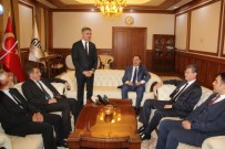 KAMU DENETÇİLERİ - Kamu Başdenetçisi Şeref Malkoç  Vali Baruş'u Ziyaret Etti