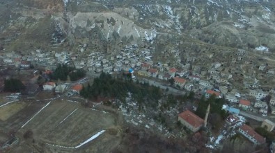 Karain Köyü 'Kanserli Köy' Olarak Anılmak İstemiyor