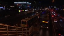 TOPKAPı - Metrobüs Arızası Seferleri Aksattı