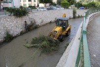 DAVULTEPE - Mezitli'de, Su Taşkınlarına Karşı Dere Yatakları Temizleniyor