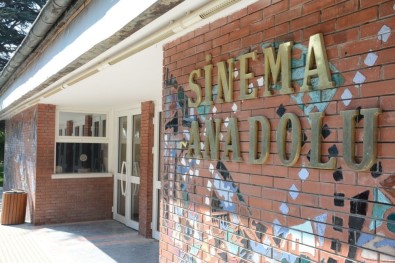 Sinema Anadolu'da Film Gösterimleri Başladı