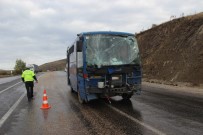 Sivas'ta Cezaevi Nakil  Aracı Devrildi Açıklaması 10 Yaralı Haberi
