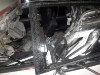 Tırın Altına Giren Otomobil Sürücüsü Hayatını Kaybetti Haberi