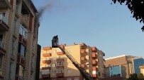 MUSTAFA YıLDıZ - Apartmanda Çıkan Yangın Paniğe Neden Oldu