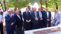 ALİ FUAT ATİK - Eski Siirt Belediye Başkanı Bağış Mezarı Başında Anıldı