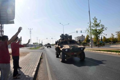 Son Dönemlerin En Büyük Askeri Konvoyu Nizip'e Ulaştı