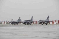 MALZEME DEPOSU - Türk savaş uçakları terör örgütlerini imha etti