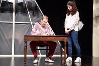 REKOR - Usta Oyuncu Ferhan Şensoy, Beylikdüzü'nde İzleyicisiyle Buluştu