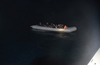 ERITRE - 95 Düzensiz Göçmen Sahil Güvenlik Uçağı Sayesinde Yakalandı