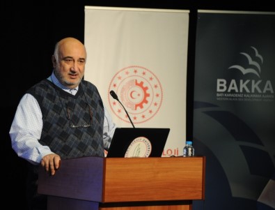 BEÜ'de 'Siber Güvenlikte Yeni Yaklaşımlar' Konferansı Düzenlendi
