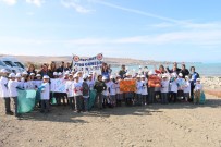 REZZAN BAYRAM - Edremit'te Öğrenciler 2 Ton Çöp Topladı