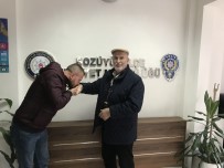 GÜVENLİK KAMERASI - İşsiz Genç Yolda Bulduğu Parayı Polis Aracılığıyla Sahibine Ulaştırdı