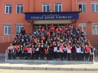 SOLMAZ - Miniklerden, Mehmetçik'e Yürekleri Isıtan Hediyeler