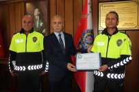 TRAFİK POLİSİ - O Polis Ödüllendirildi