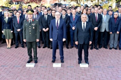 Afyonkarahisar'da Atatürk Törenlerle Anıldı