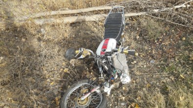 Afyonkarahisar'da Otomobil İle Motosiklet Çarpıştı Açıklaması 1 Ağır Yaralı