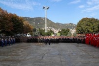 SAYGI DURUŞU - Atatürk, Saygıyla Anıldı