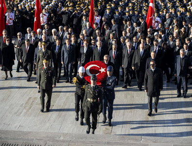 Büyük Önder Atatürk için Anıtkabir'de devlet töreni düzenlendi