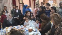 EBRU YAŞAR - Ebru Yaşar Halaya Çıktı, Dolarlar Havada Uçuştu