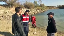 İLKOKUL ÖĞRETMENİ - GÜNCELLEME - Tekirdağ'da Balık Tutarken Gölete Düşen Öğretmenin Cesedi Bulundu